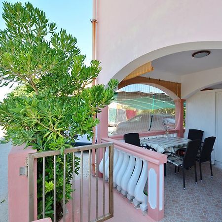 Apartments Sandra Vir Exterior photo